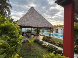 Lomeli’s Home, 5 minutos del Tunco, hotel in La Libertad