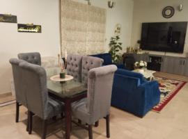 Luxury 3 Bedrooms Plus D D & L Groud Floor Portion in Gulistan e Jauhar Karachi, hotel u gradu Karači