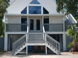 Jenkins Cove Getaway