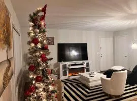 Modern 1BR Porchlight retreat