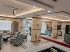 فندق سحر السيمت, hotel v destinaci Al Khansāk