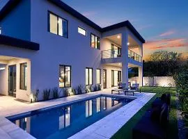 LUXE-Boho House-Heated Pool-Camelback Mountain