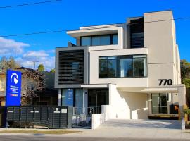 Whitehorse Apartments Hotel, serviced apartment in Box Hill