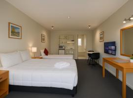 Karaka Tree Motel, hotel con bañera de hidromasaje en Taupo