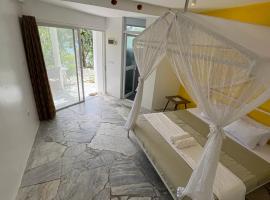 Lonos Circle Private Garden, hotel de playa en Romblon