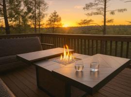 Sleeps 12, 3 bedrooms, 3 baths, Fenced yard, RV parking, Pet Friendly, cabin in Show Low