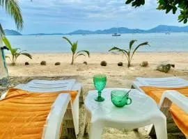 NEW Beach Bungalow with sunset view