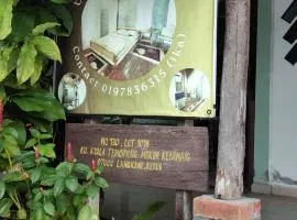 Cahaya Wooden Studio