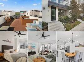 Sunny 3BR Sarasota Retreat With Hot Tub & Rooftop