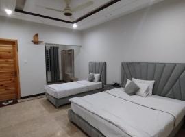 Shah Continental Hotel & Resturant, ξενοδοχείο σε Mānsehra