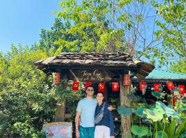 Làng Sinh Thái Ngọc Đồng - Eco Village Retreat, ξενοδοχείο σε Thanh Sơn