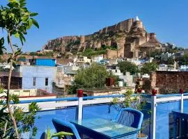 Raj Mandir Boutique Home Stay