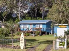 Retro Beach Cottage - classic surf getaway