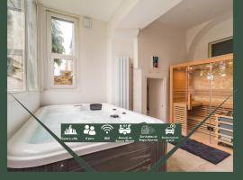 Hôtel Lefort - La suite impériale, hôtel à Guingamp