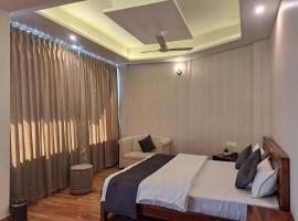 Castle Inn Mussoorie Road DEHRADUN, ξενοδοχείο σε Rājpur