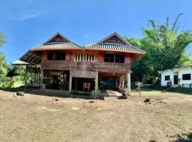 Teak house pai