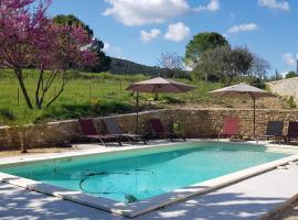 Cévennes Mas rénové confort piscine nature โรงแรมในMonoblet