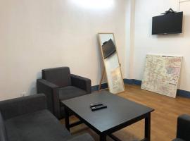 Makalu Apartment 2BHK Thamel 5 min walk 1st Floor，位于Thapathali的酒店