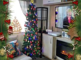 61 St Andrew's 3 bedroom Cozy Caravan near Edinburgh Seton Sands Holiday Village, holiday park in Port Seton