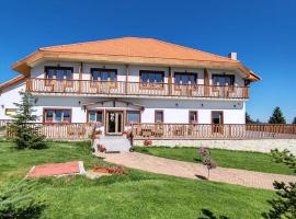 Pensiunea Roua Brazilor Mărișel, hotel in Mărişel