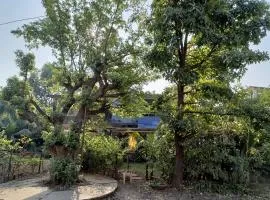 Lavish 1BHK OR 3BHK Rowhouse with Pvt garden, Lonavala city