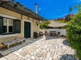 Lena’s traditional villa