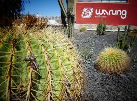 Warung, hotel in Lajares