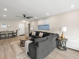 Marvelous 2 Bedroom with sunroof-pool-Free Parking, Hotel in Atlanta