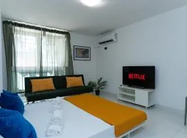 Esclusiva Struttura Fronte Mare, Vicino al Centro Città