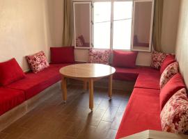 Immeuble Elmo plage Mirleft, hotel in Mirleft