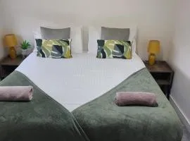 Ideal Lodgings in Radcliffe