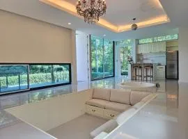 Relax home surrounded by nature near town 15 min