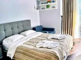 BlueSky in Alliance Palace