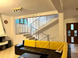 5th Forest Villa – Family Retreat, Garden & BBQ