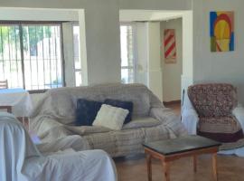 Residencial La Familia, inn in Balneario El Condor