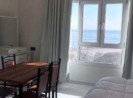 Al Tasmim Beach，位于苏尔的酒店