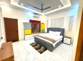 The Havenwood Inn, Luxury Villa with Park View