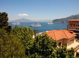 Al Centro Suites, hotell i Sorrento