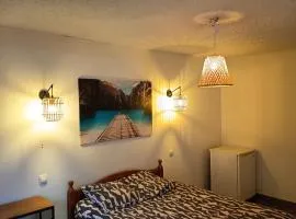 Grande Chambre Cosy avec Salle de Bain Privative