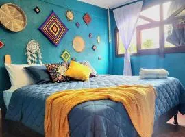 Views, Booze & Family Feuds! Chisme Not Included