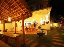 White Lion Paradise Dikwella