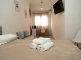 Anesis Airport Rooms 408, hotel en Koropíon