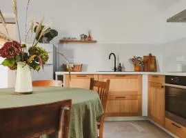 Calme et confort, charmante longère bretonne