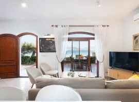 SES ONES with sea views