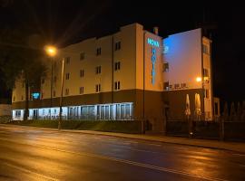 NOVA City Hotel, hotel cerca de Aeropuerto de Radom-Sadków - RDO, Radom