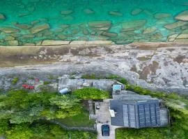 Norse Nook - Waterfront W Hot Tub & Sauna