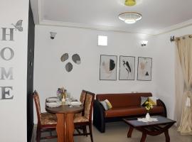 Charmant Douillet à Etoudi, hotel em Iaundé