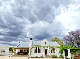 Karoo Farm Homestead Stay near Beaufort-Wes at Tamboershoek，位于Fraserburg的酒店