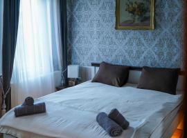 Pirin Elegance Apartment by Gondola Lift، فندق في بانسكو