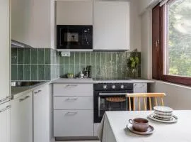 Stylish marine studio, balcony, parking in Lauttasaari